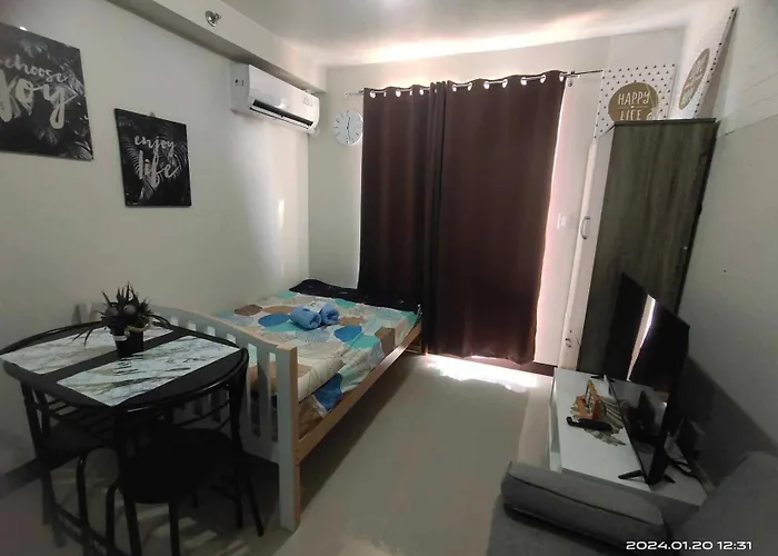 Nate & Athalia's Cityscape Condotel *